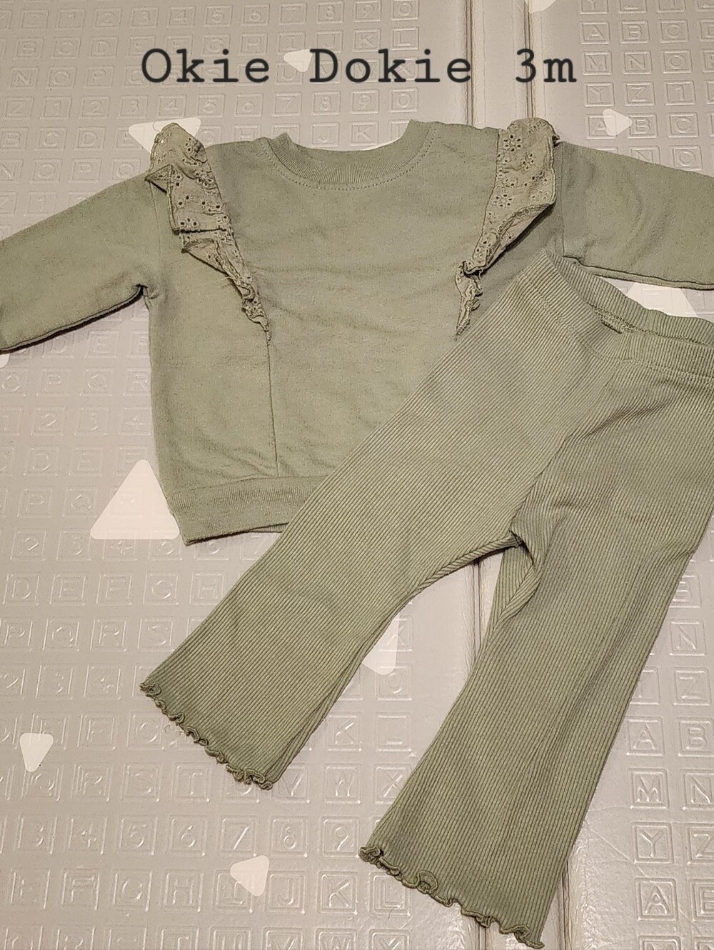 okie dokie Sage Green Ruffle Two-Piece Baby Set 3m
